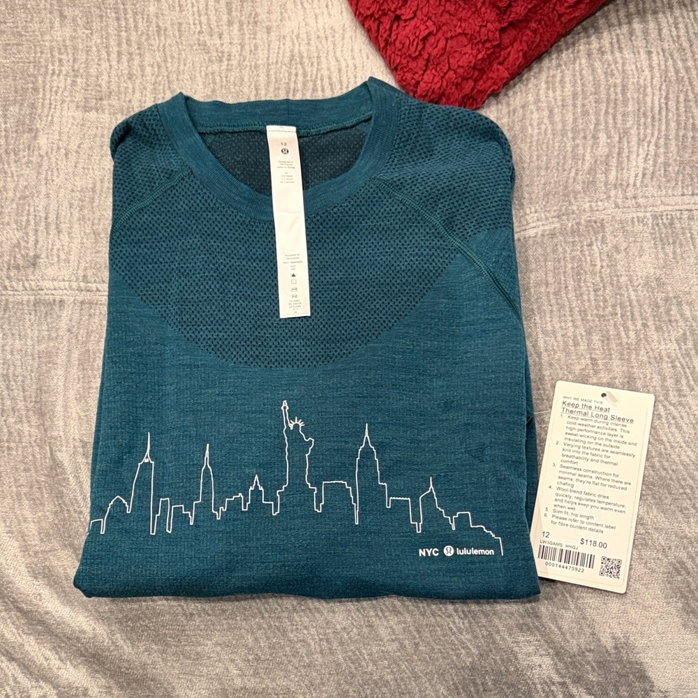 lululemon athletica Women's Teal Long Sleeve Tee
